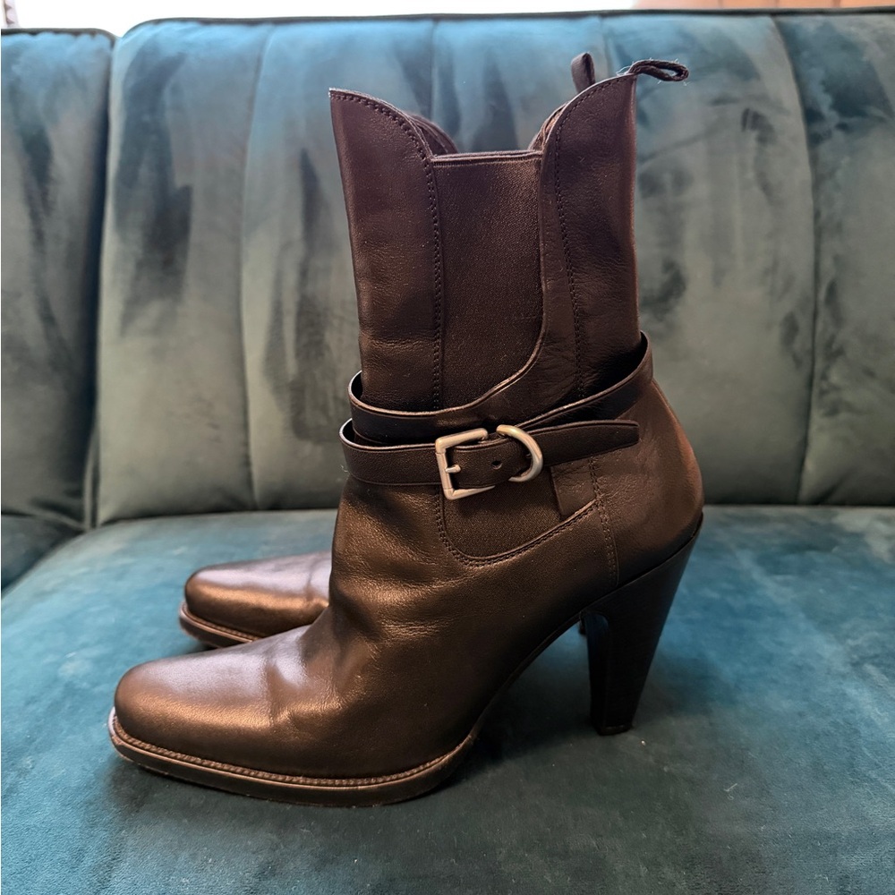 Prada Black Chelsea Heeled Leather Boots - Picture 4 of 6